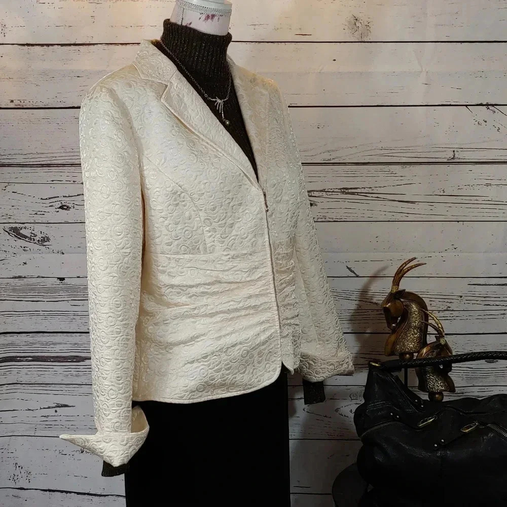 Vintage Fall & Spring Jacket - Picture 4 of 7